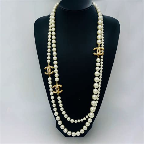 chanel long necklace pearl